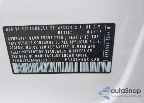 2015 Volkswagen Jetta 1.8T Se z USA, uszkodzony, nr VIN 3VWD17AJ5FM332307